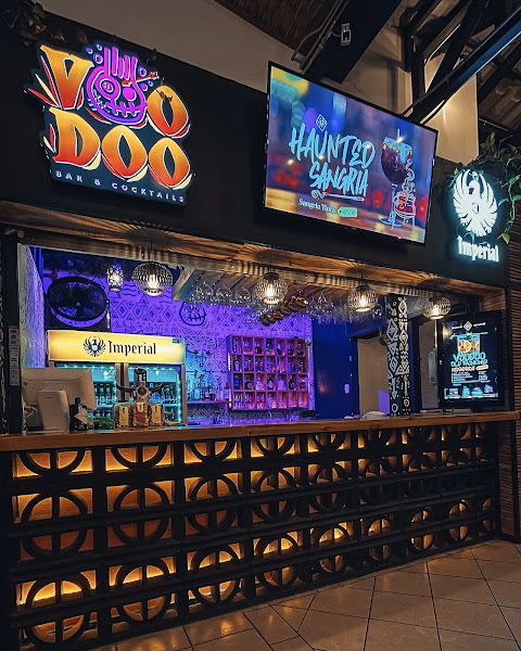 Voodoo Bar & Cocktails - Cocktail bar in 700 mts del Parque La Fortuna Local 2