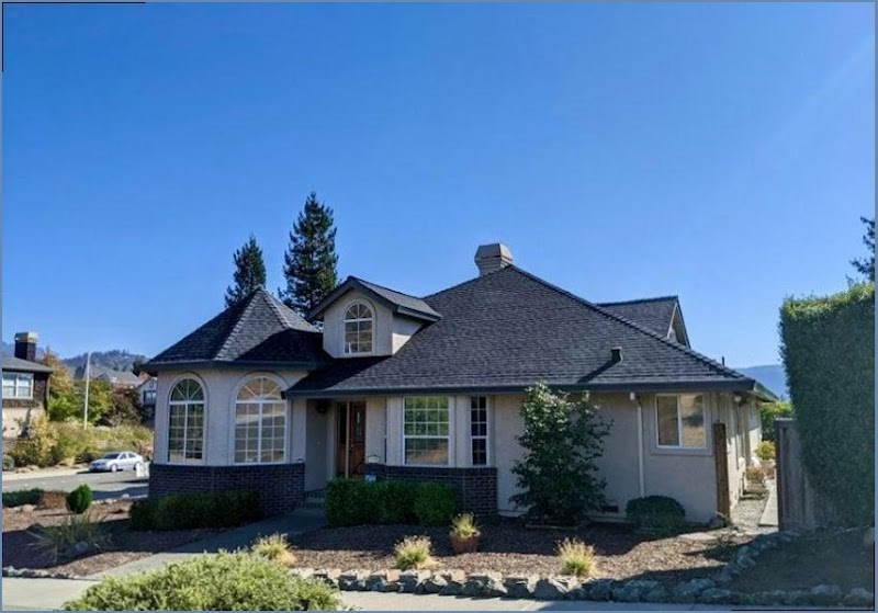 Seattle Roofing Services photo