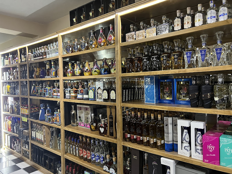 Cabo Tequila Store - State liquor store in Centro