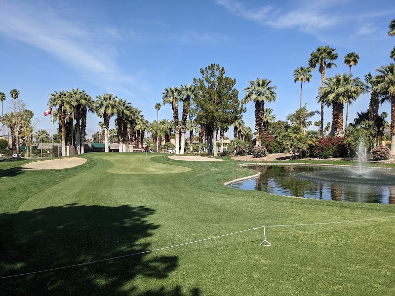 Shadow Mountain Golf Course - Golf course in Palm Desert