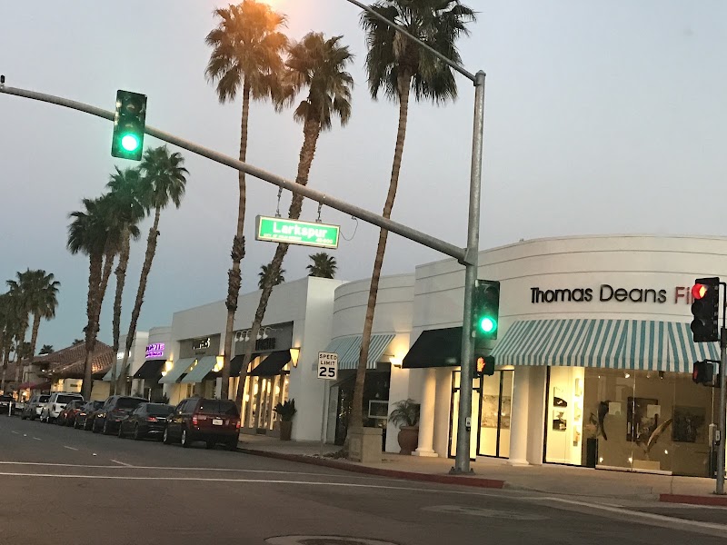 Palms to Pines West Shopping Center - Shopping mall in Palm Desert
