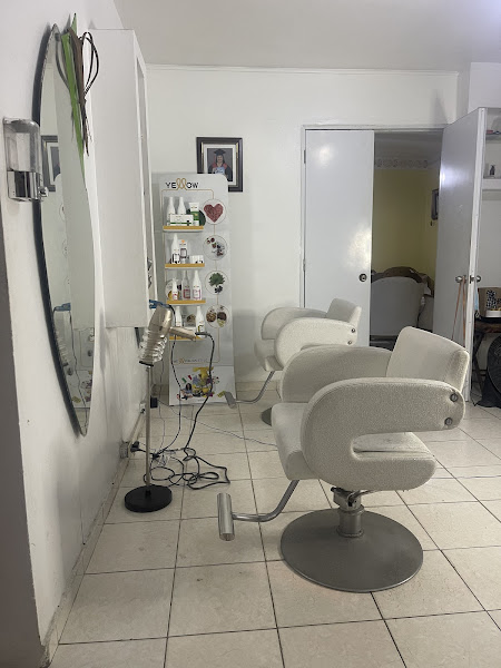 YS Salón Express - Beauty salon in C. 5 54