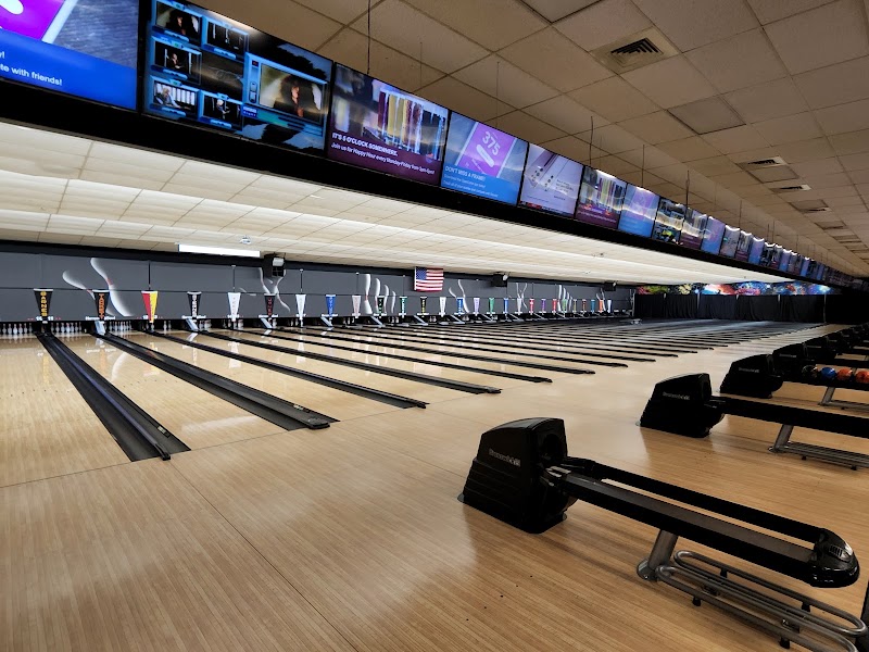 Harmony Bowl - Bowling alley in Colorado Springs