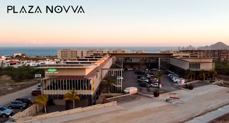 Plaza Novva - Shopping mall in 23454 Cabo San Lucas