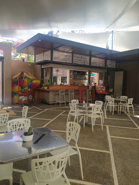 Umbrella bar 1920 - Bar in Puerto Plata 57000