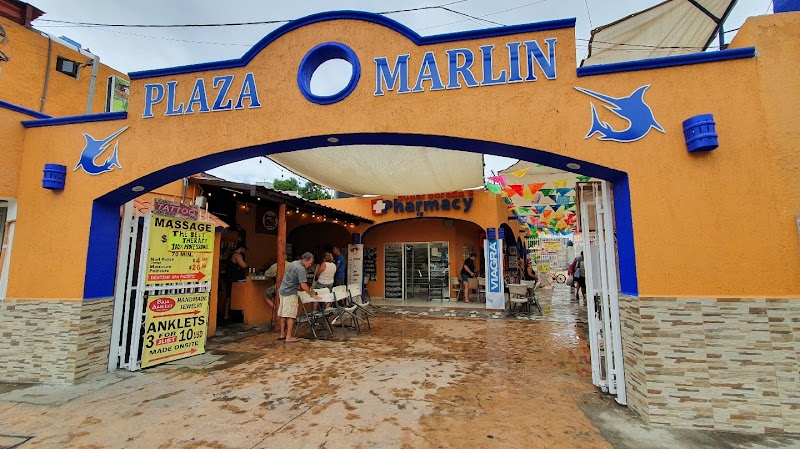Monkey Business Bar - Cocktail bar in Blvd. Paseo de la Marina