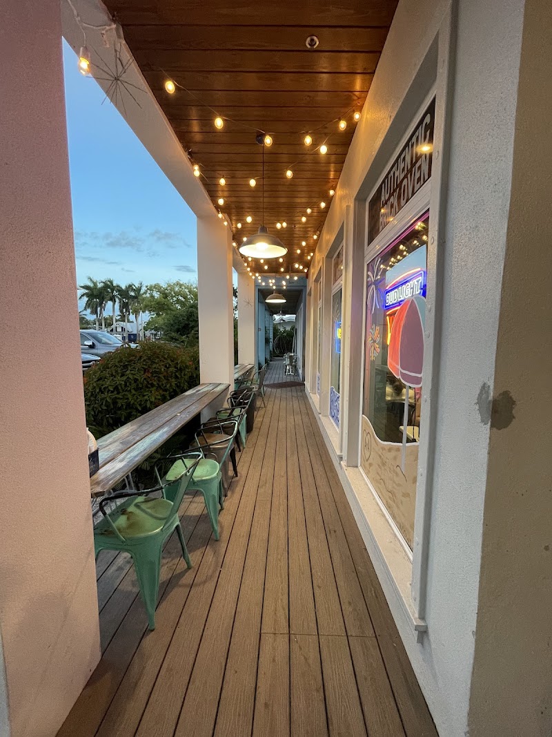 Pizza Social - Pizza restaurant in Anna Maria