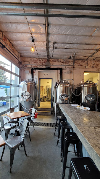 Baileson Brewing Co. - Brewery in Houston