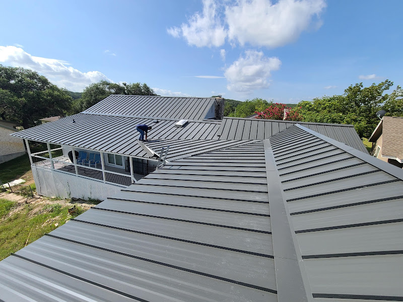 Bill Sprauer Austin Roofing Company - Roofing contractor in Austin