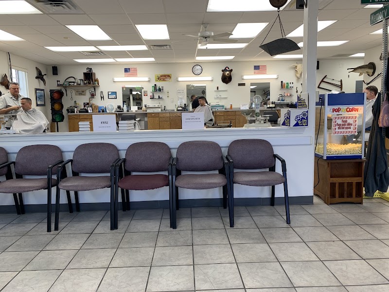 Jones Barber Shop - Barber shop in Pensacola