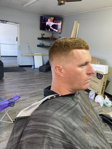 Faded & Buzzed Barbershop - Barber shop in Granger
