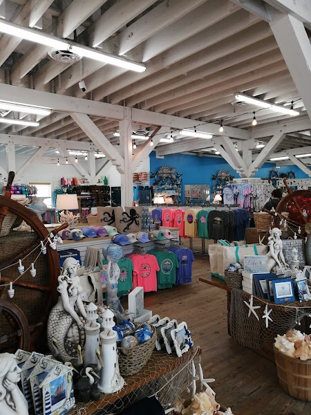 Mermaid Souvenir Pier - Gift shop in Galveston