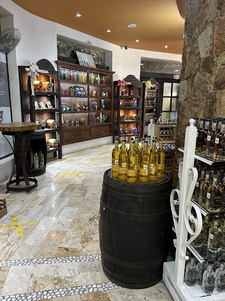 Tequila Lighthouse - Gift shop in Centro
