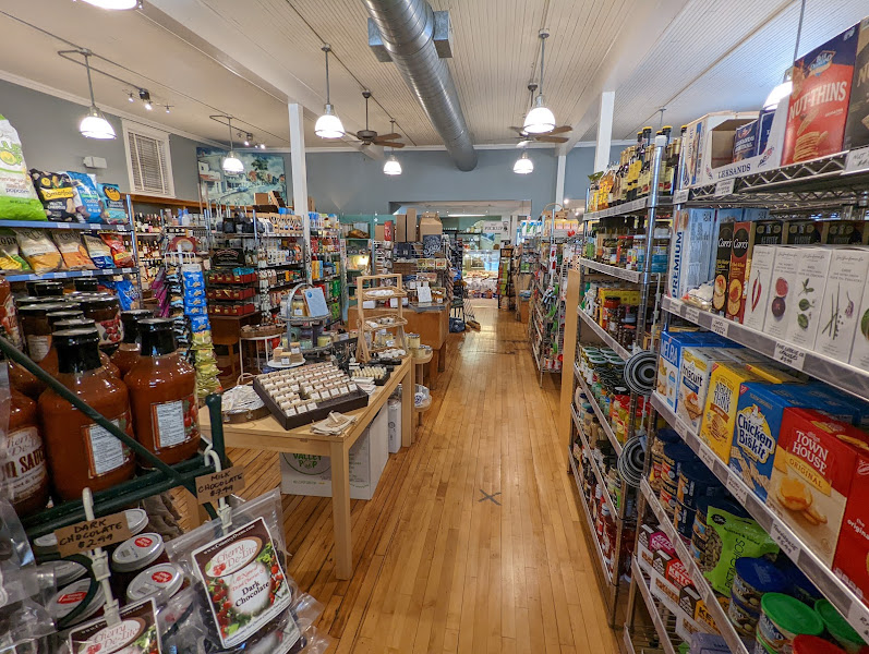 Fish Creek Market - Grocery store in Fish Creek