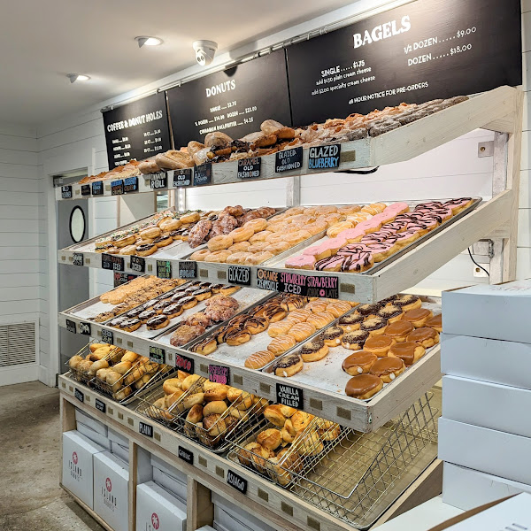 Island Donuts & Bagels