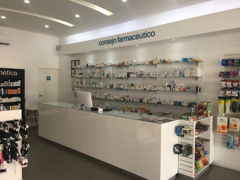 Farmacia Centro - Pharmacy in Downtown