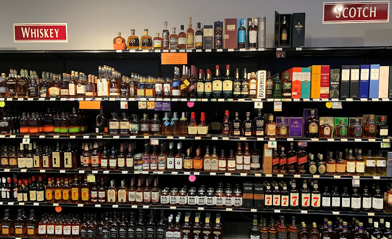 West Vail Liquor Mart - Liquor store in Vail
