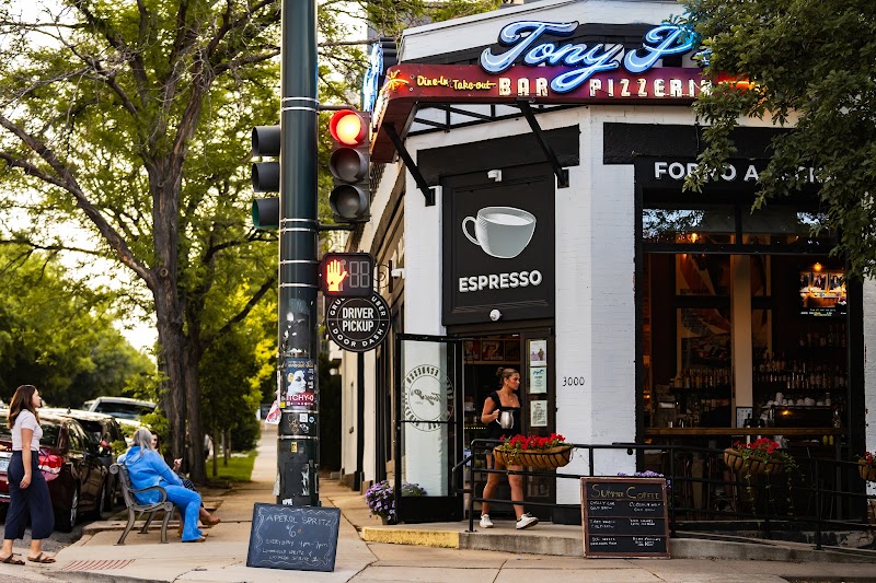 Tony P's Bar & Pizzeria LoHi - Pizza restaurant in Denver
