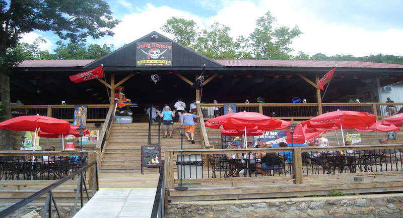 Jolly Rogers Grub & Grog - Restaurant in Rocky Mount