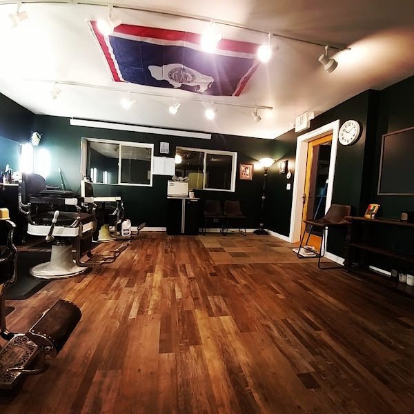 Junior's Barber Shoppe