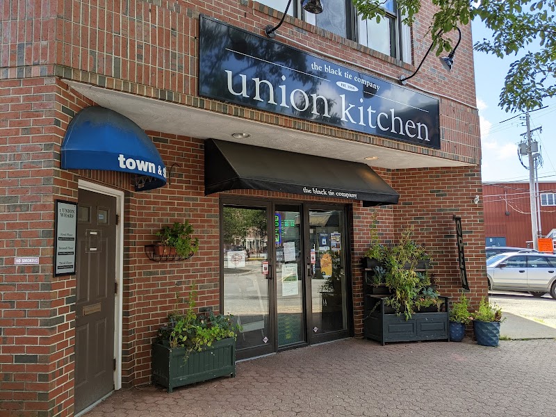 Union Wharf Market - Grocery store in Portland