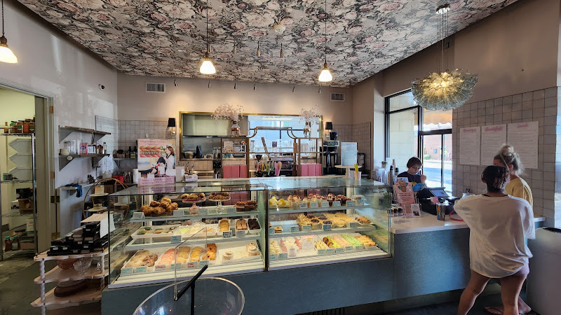 Sweet Dee’s Bakeshop