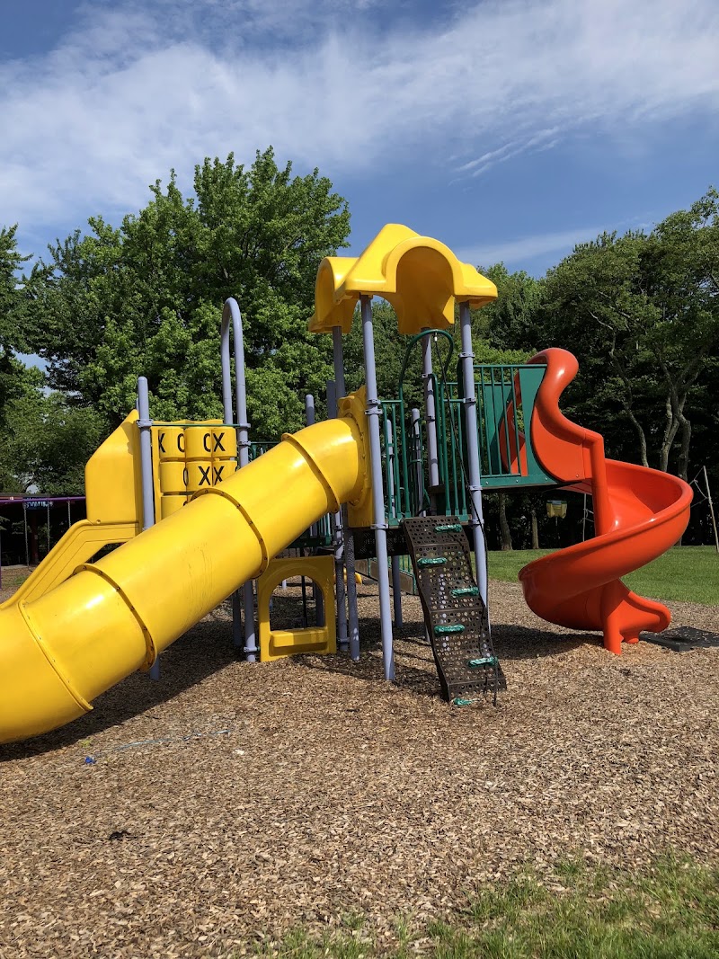 Henry Kaufmann Campgrounds - Staten Island - Children's camp in Staten Island
