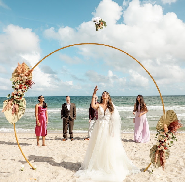 Miami Photographer PhotoVideoCreate