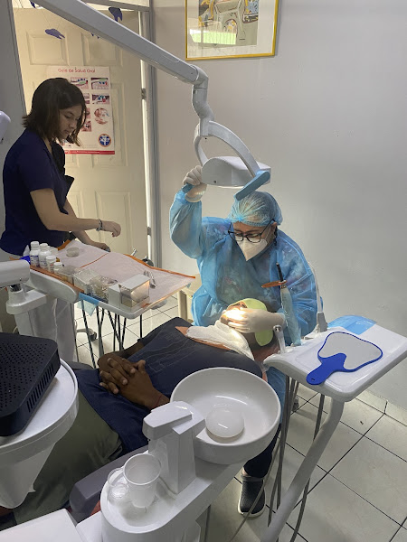 Clínica Dental Denti Sani - Dentist in your area