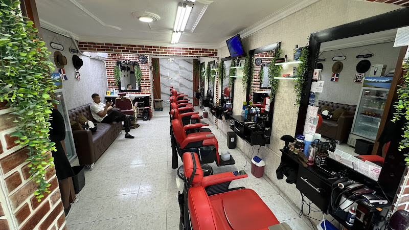 JOUSE BARBERS SHOP - Barber shop in Av. Luis Ginebra