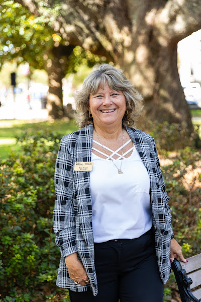 Tina Dreyer Realtor Better Homes and Gardens Real Estate / MSP