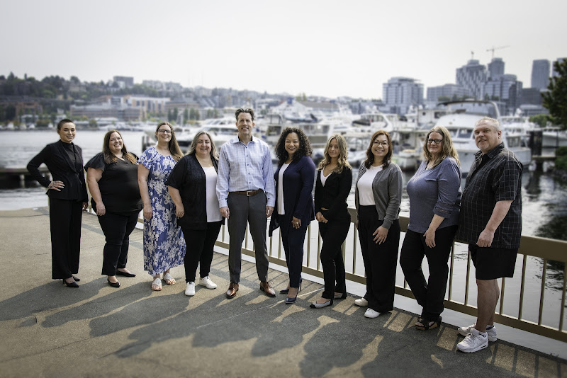 Farmers Insurance - Chris Elliott Insurance Agency