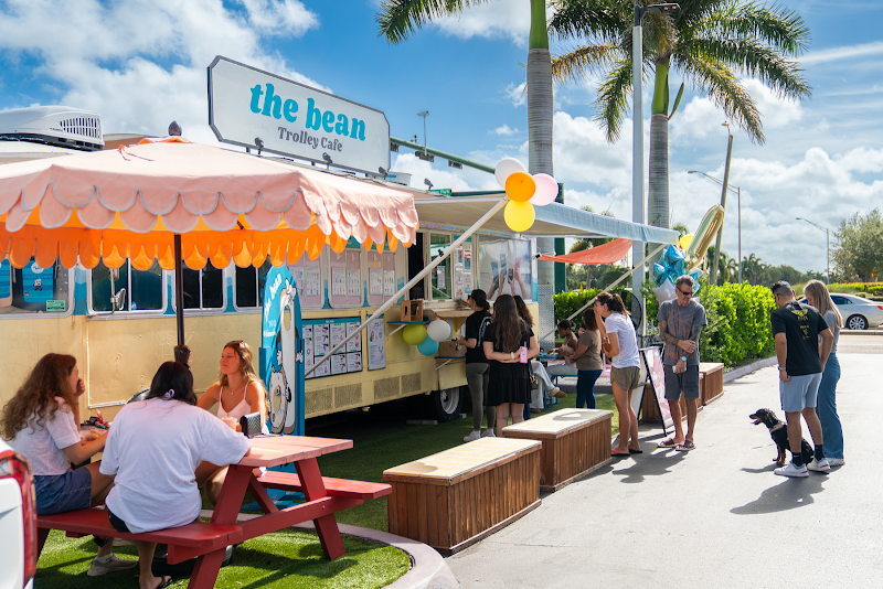 The Bean Trolley Cafe - Cafe in Naples