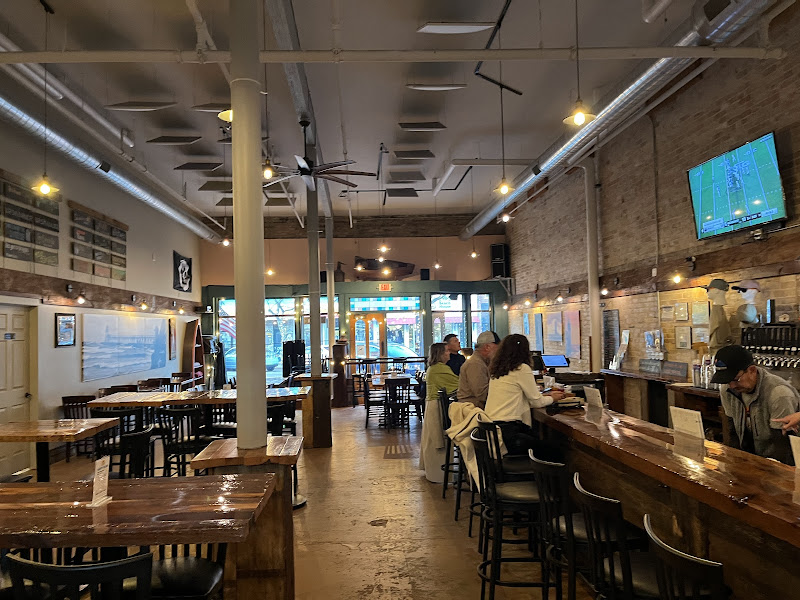 Harbor Light Brewery - Brewery in South Haven