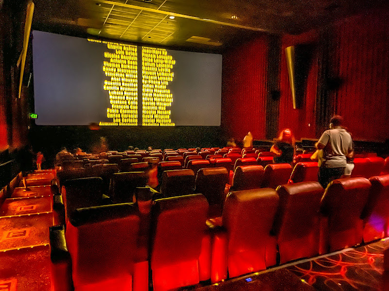 AMC Rainbow Promenade 10