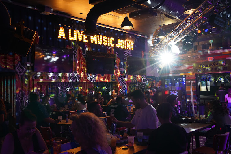Tin Roof - Live music bar in Fort Lauderdale