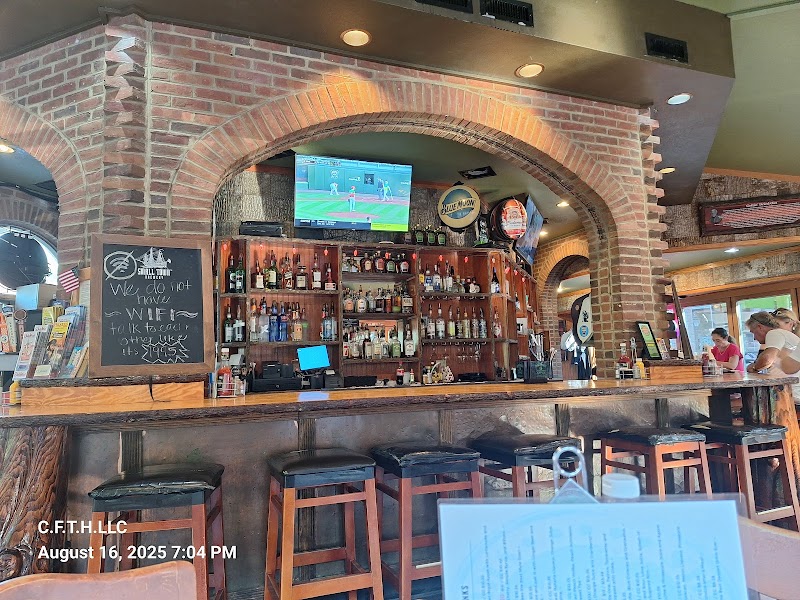 Tom & Earl's Back Alley Grill photo