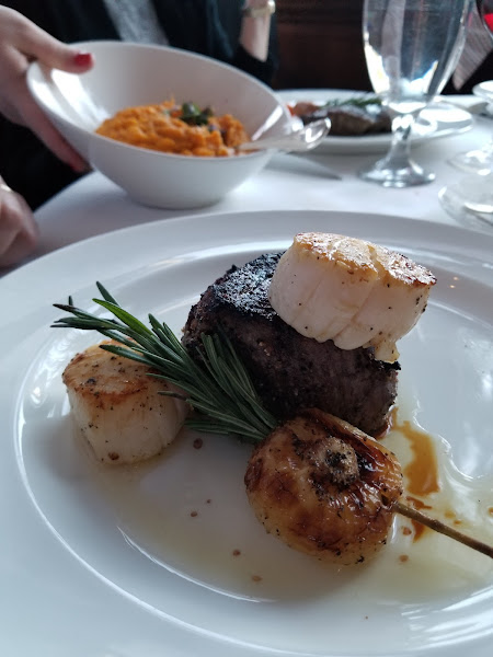 Grill 225 - Steak house in Charleston