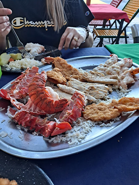 Maro Shrimp House - Seafood restaurant in Centro