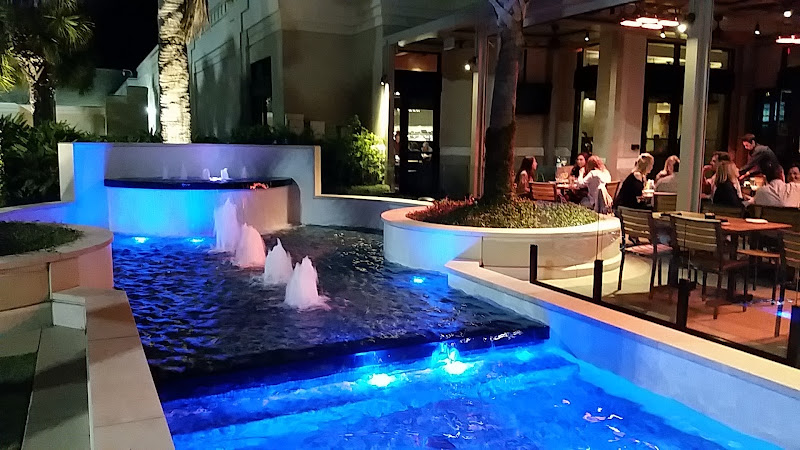 Cooper’s Hawk Winery & Restaurant