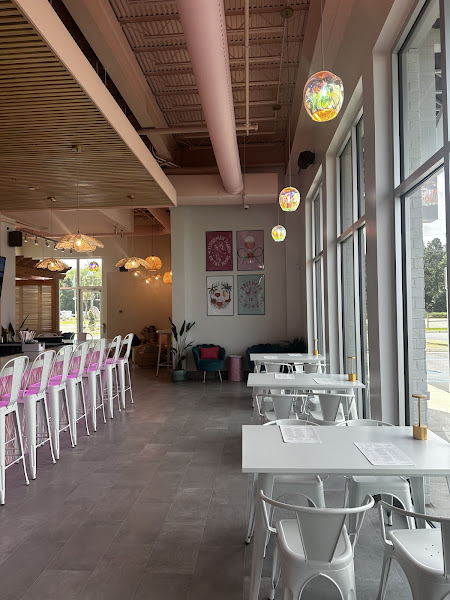 Gulf Babe Wine Boutique - Bar in Orange Beach