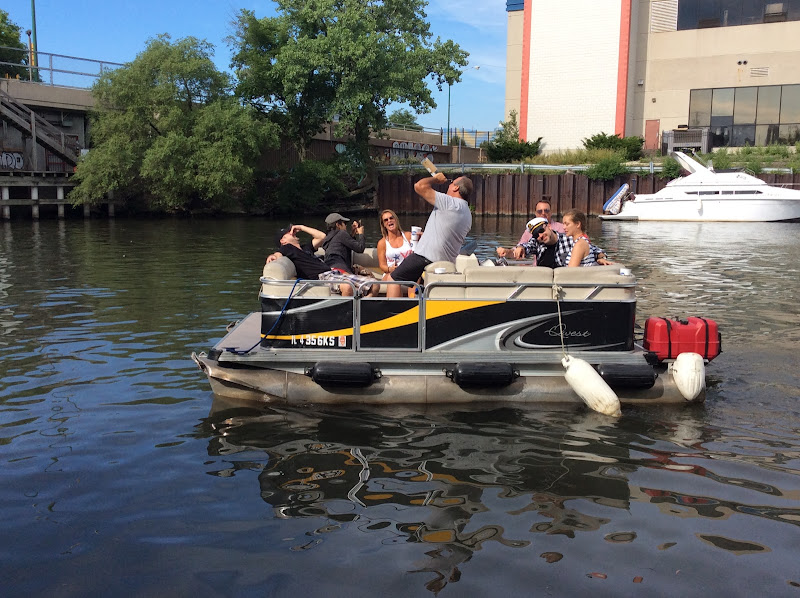 Chicago Boat Rentals - Boat rental service in Chicago