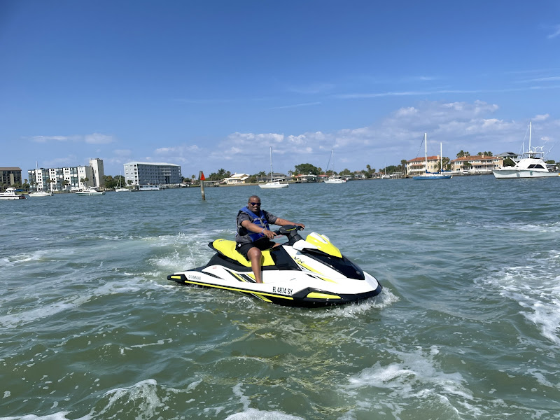H2O - Boat rental service in Clearwater Beach
