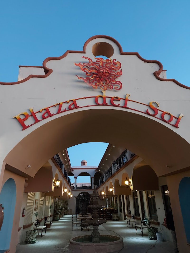 Plaza Del Sol - Shopping mall in Benito Juárez