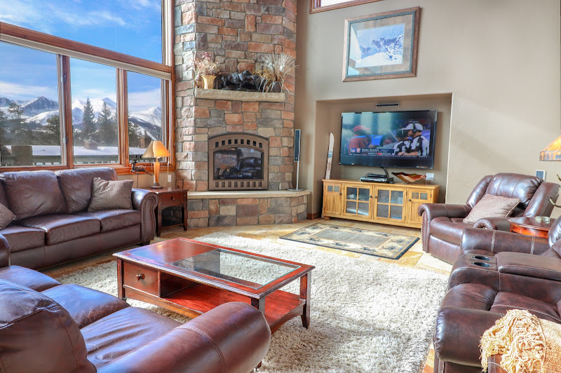 Summit Retreats, LLC - Vacation home rental agency in Breckenridge