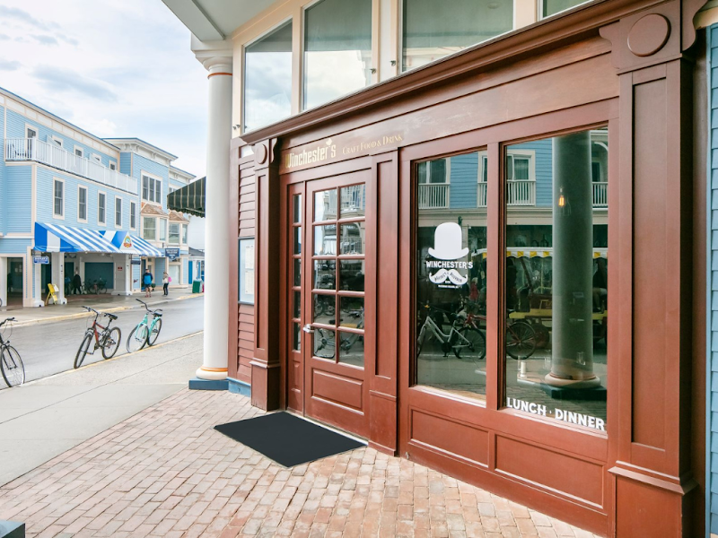 Winchester's Whiskey & Bourbon Room - Restaurant in Mackinac Island