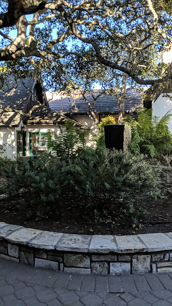 Piccadilly Park - Tourist attraction in Carmel-By-The-Sea