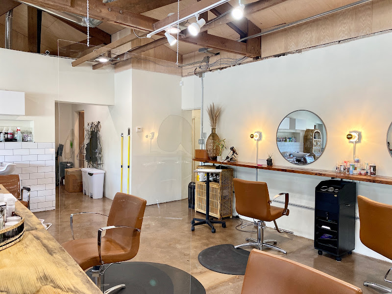 Swoon Salon + Boutique
