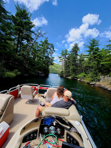 Lake George Island Adventures - Boat rental service in Lake George