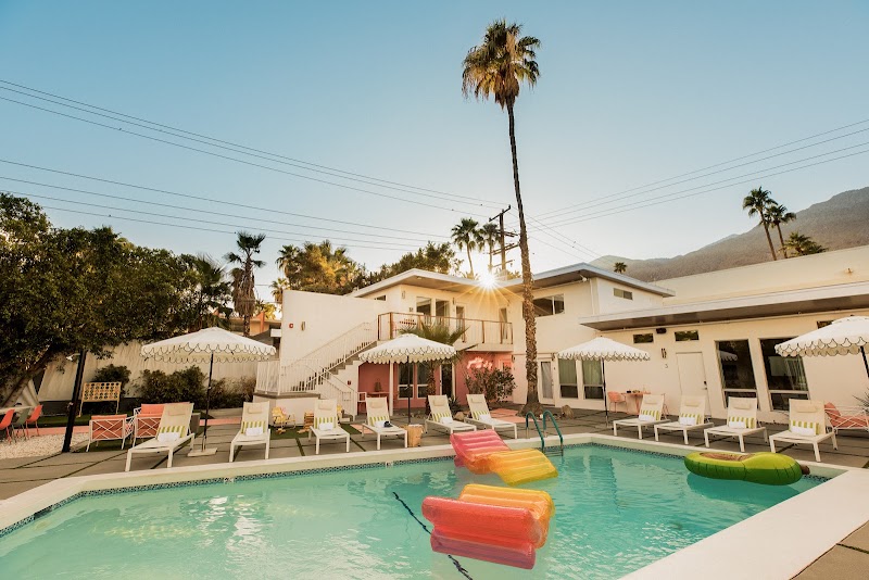 The Wesley Palm Springs - Resort hotel in Palm Springs